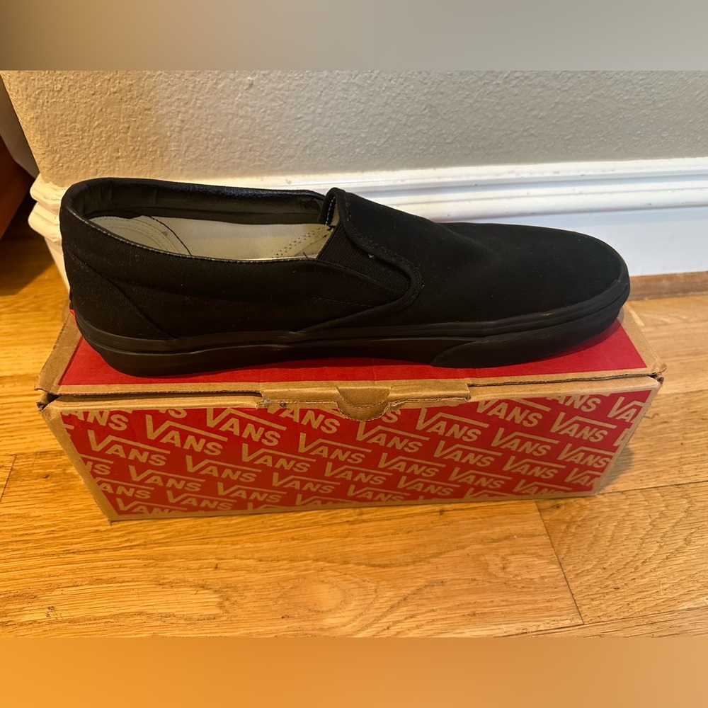 Men’s Black vans